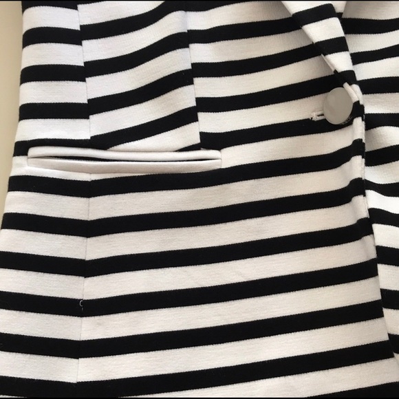 Banana Republic Blazer - Picture 6 of 7